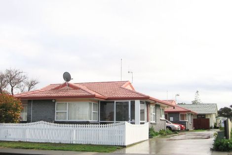 Photo of property in 2/211 Mcleod Street, Camberley, Hastings, 4120