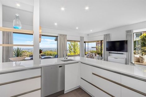 Photo of property in 28 Westenra Terrace, Cashmere, Christchurch, 8022