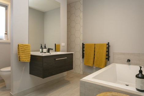 Photo of property in 71 Ross Rise, Kinloch, Taupo, 3385