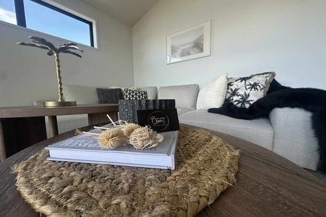Photo of property in 4/3 Huia Avenue, Forest Lake, Hamilton, 3200