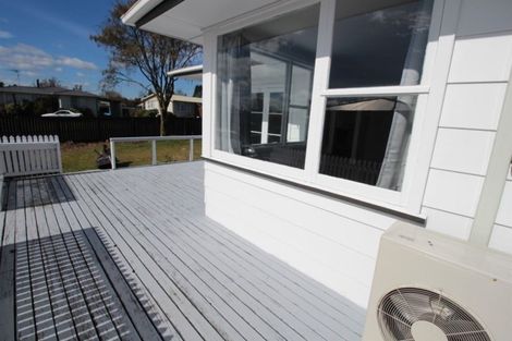 Photo of property in 22 Tarapunga Place, Tokoroa, 3420