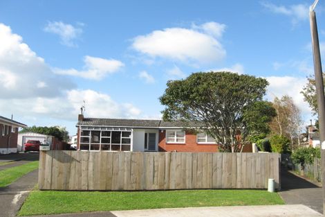 Photo of property in 42 Jade Avenue, Pakuranga Heights, Auckland, 2010