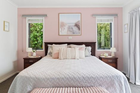 Photo of property in 24 Raiha Street, Papamoa Beach, Papamoa, 3118