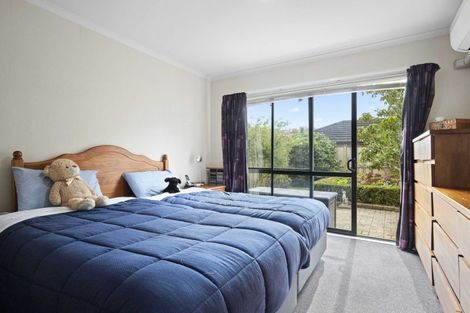 Photo of property in 9 Greta Banks Place, Wattle Downs, Auckland, 2103
