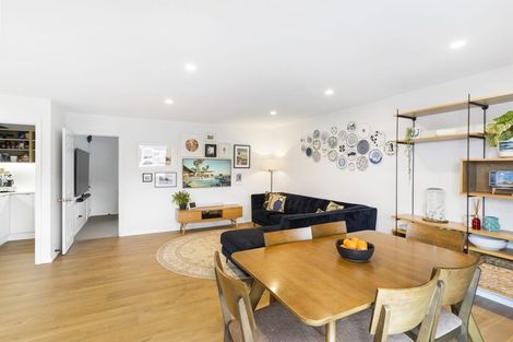 Photo of property in 4 Otahuri Crescent, Greenlane, Auckland, 1051