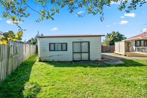 Photo of property in 2/4 Sutton Crescent, Papakura, 2110
