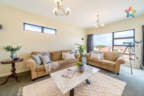 Photo of property in 93 Cedar Street, Maungaraki, Lower Hutt, 5010