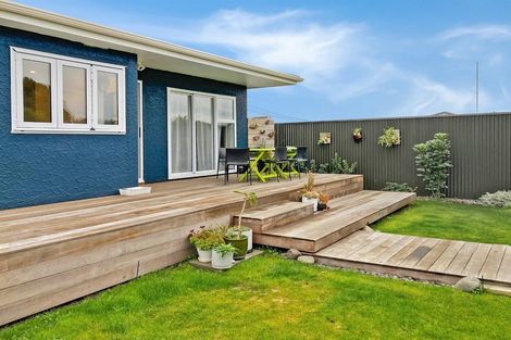 Photo of property in 32 Matai Street, Castlecliff, Whanganui, 4501