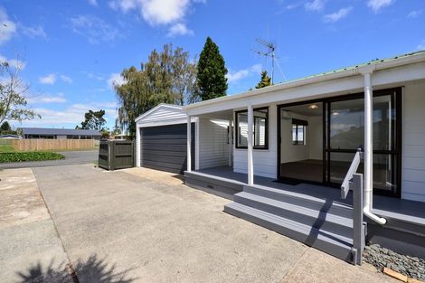 Photo of property in 4a Saint Lukes Place, Bader, Hamilton, 3206