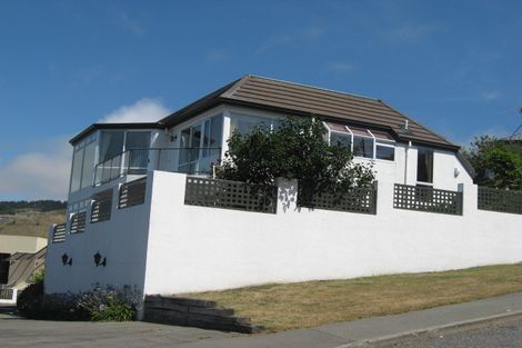 Photo of property in 8 Glendevere Terrace, Redcliffs, Christchurch, 8081