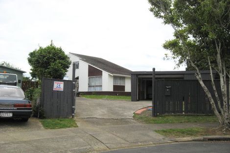 Photo of property in 32 Vimy Place, Mangere, Auckland, 2022