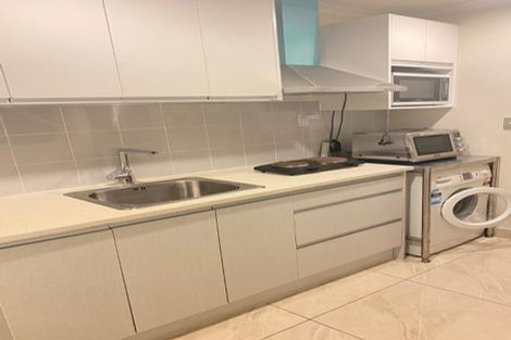 Photo of property in 40 Corricvale Way, Northcross, Auckland, 0630