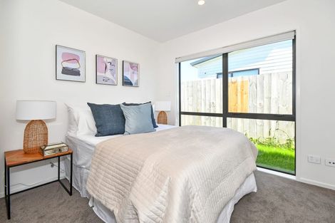 Photo of property in 11 Poutawa Lane, Clarks Beach, 2122