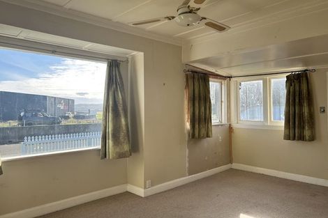 Photo of property in 36 Pukeko Place, Westshore, Napier, 4110