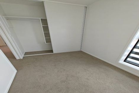 Photo of property in 150 Mcleod Road, Te Atatu South, Auckland, 0610