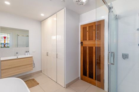 Photo of property in 51 North Avon Road, Richmond, Christchurch, 8013