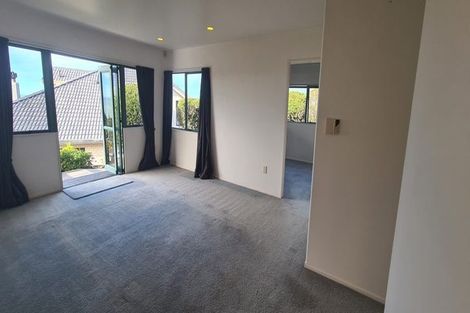 Photo of property in 4 Savoy Road, Orewa, 0931