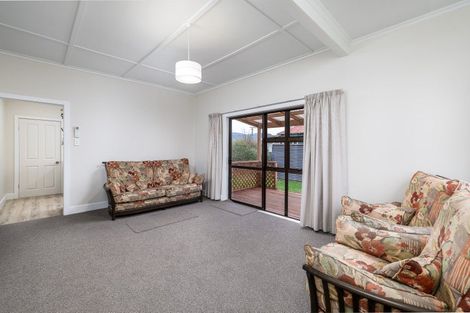 Photo of property in 11 George Street, Waimate, 7924