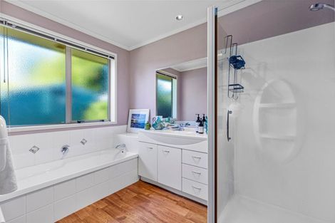 Photo of property in 19 Carrington Drive, Papamoa Beach, Papamoa, 3118