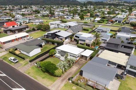 Photo of property in 403a Ocean Road, Whangamata, 3620