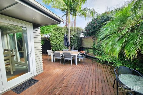 Photo of property in 12 Mccracken Road, Mount Wellington, Auckland, 1060