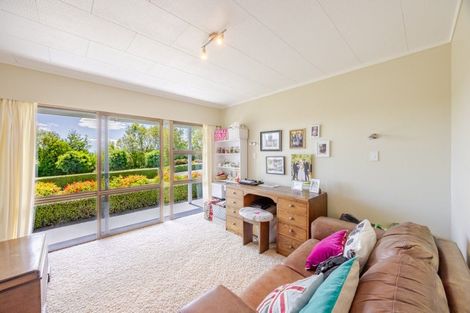 Photo of property in 370 Porangahau Road, Waipukurau, 4282