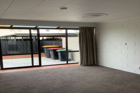 Photo of property in 2/86 Picton Avenue, Riccarton, Christchurch, 8011