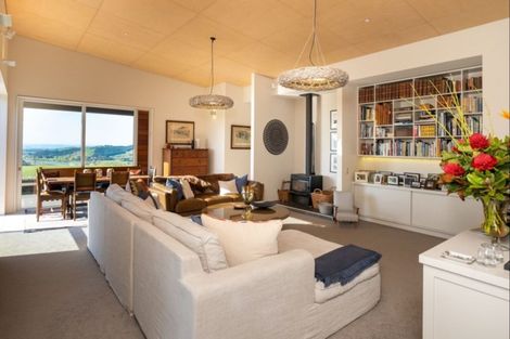 Photo of property in 84 Matarua Rise, Waimarama, Havelock North, 4294