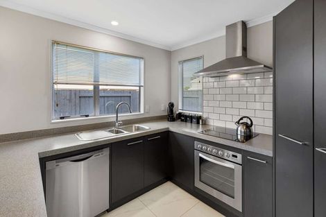 Photo of property in 28 Branigan Parade, Kelvin Grove, Palmerston North, 4414