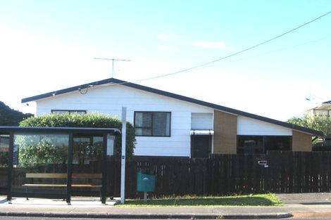 Photo of property in 3/45 Pupuke Road, Birkenhead, Auckland, 0627