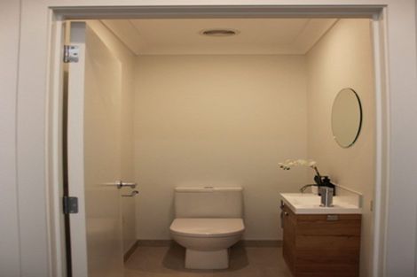 Photo of property in 18 Rauriki Lane, Rosehill, Papakura, 2113