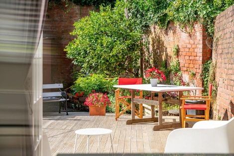 Photo of property in 81 Elizabeth Street, Mount Victoria, Wellington, 6011