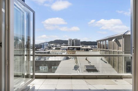 Photo of property in 253/21 Left Bank, Te Aro, Wellington, 6011