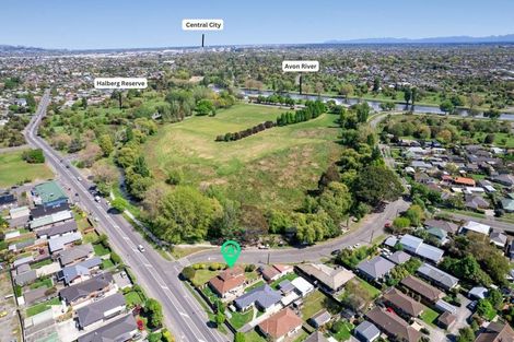 Photo of property in 902 Avonside Drive, Avondale, Christchurch, 8061