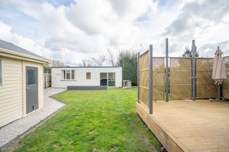 Photo of property in 18 Kingswood Street, Takaro, Palmerston North, 4412