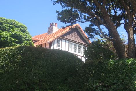 Photo of property in 10 Mariri Road, Kelburn, Wellington, 6012