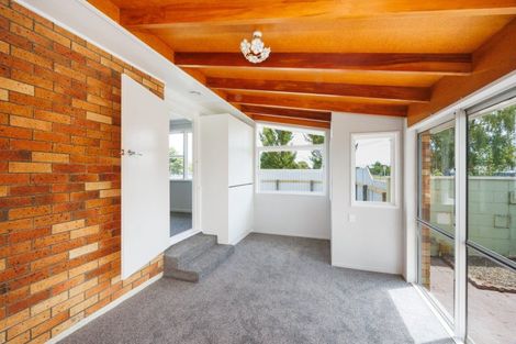 Photo of property in 2 Katene Street, West End, Palmerston North, 4412