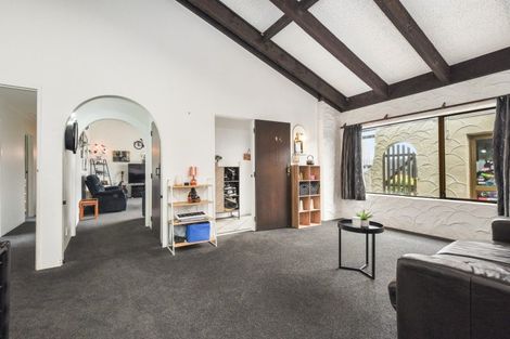 Photo of property in 19 Neri Crescent, Pomare, Rotorua, 3015