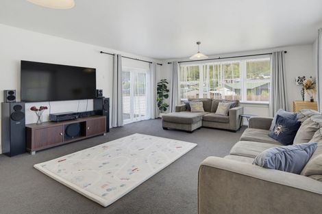 Photo of property in 51 Wairau Road, Picton, 7220