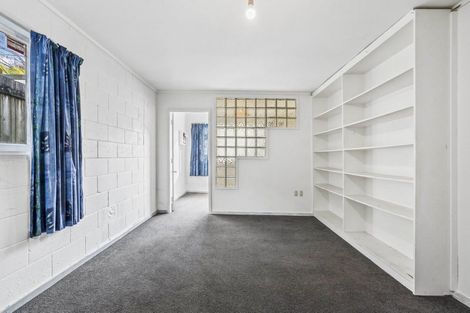 Photo of property in 451 Stokes Valley Road, Stokes Valley, Lower Hutt, 5019