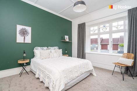 Photo of property in 65 Hargest Crescent, Saint Kilda, Dunedin, 9012