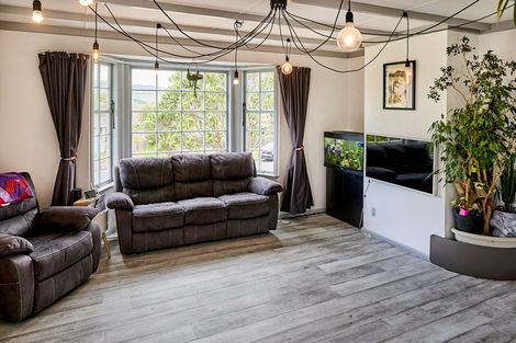 Photo of property in 49 Franklyn Road, Tawa, Wellington, 5028