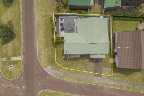 Photo of property in 1 Champion Place, Pauanui, Hikuai, 3579