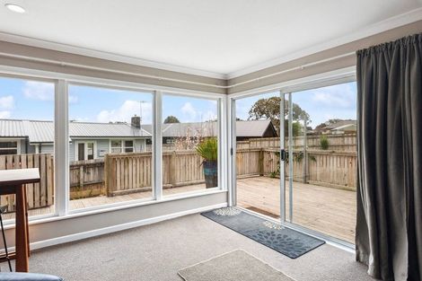 Photo of property in 53a Elizabeth Street, Waikanae, 5036