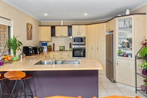 Photo of property in 21 Kahira Crescent, Papamoa Beach, Papamoa, 3118