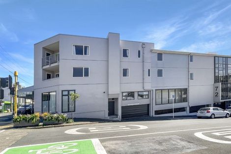 Photo of property in Luxford Villas, 207/72 Herald Street, Berhampore, Wellington, 6023