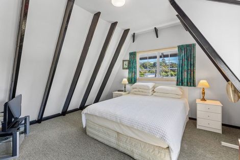 Photo of property in 20 Glen Road, Raumati South, Paraparaumu, 5032