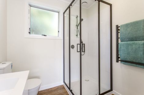 Photo of property in 54 St Leonards Road, Kelston, Auckland, 0602