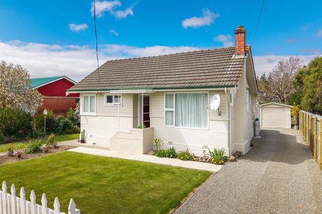 Photo of property in 15 Edward Street, Waimate, 7924