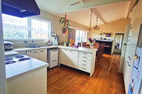 Photo of property in 8 Raewyn Place, Pakuranga, Auckland, 2010